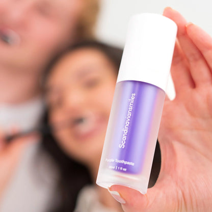 Dentifrice violet